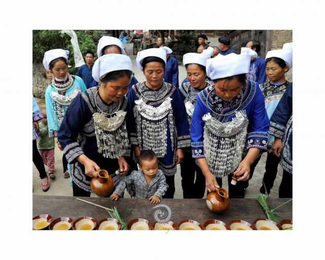 $vo['fname']|default='戴高乐