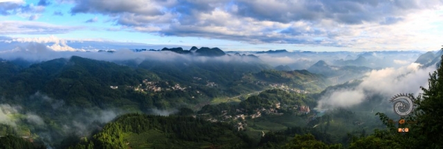 $vo['fname']|default='屯堡-家园，拍摄于贵州普定，山村早晨，云雾缭绕，如同仙境。