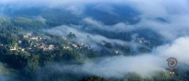 $vo['fname']|default='屯堡-家园，拍摄于贵州普定，山村早晨，云雾缭绕，如同仙境。