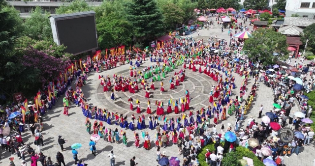 $vo['fname']|default='贵州省安顺市西秀区旧州古镇 胡胜禧