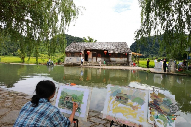 $vo['fname']|default='贵州省安顺市西秀区鲍家屯 曹廷飞