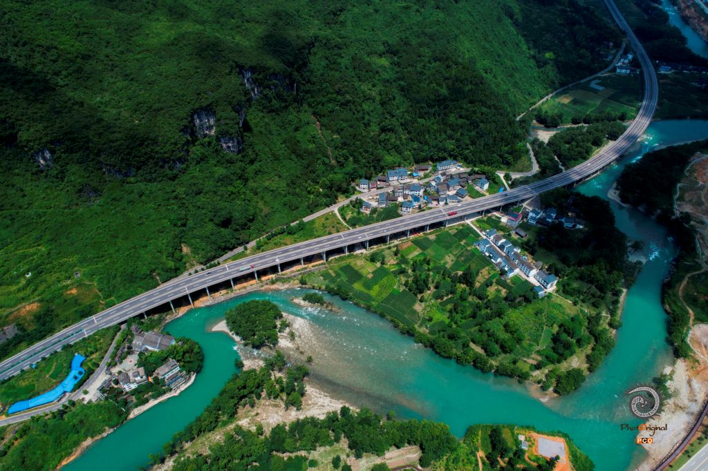 锦江两岸