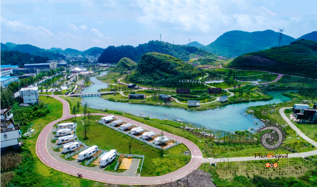 六枝落别三一八房车基地