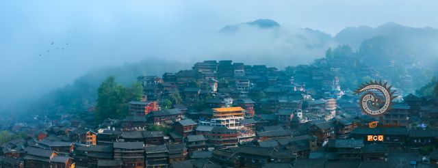 晨雾帘寨