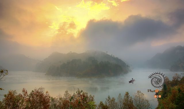 巴拉河晨韵