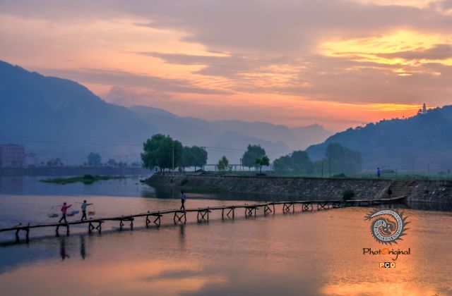 舞阳朝霞