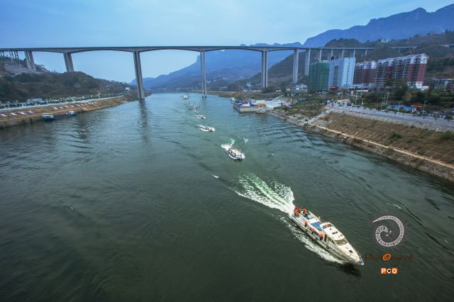 《乌江巡逻》