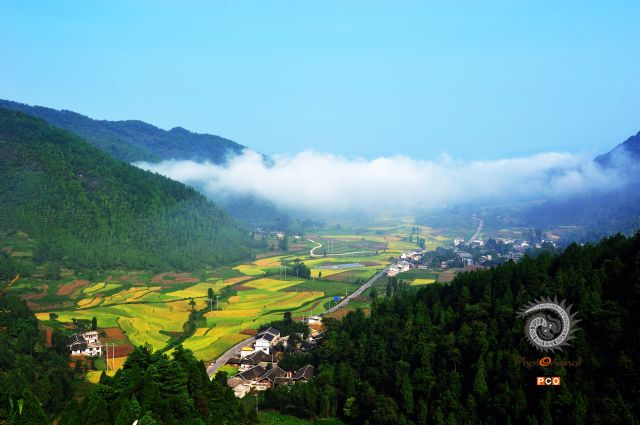 飞峰晨韵