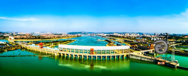 印象雄坝