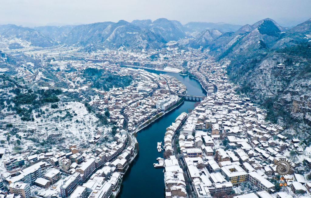 雪中古城