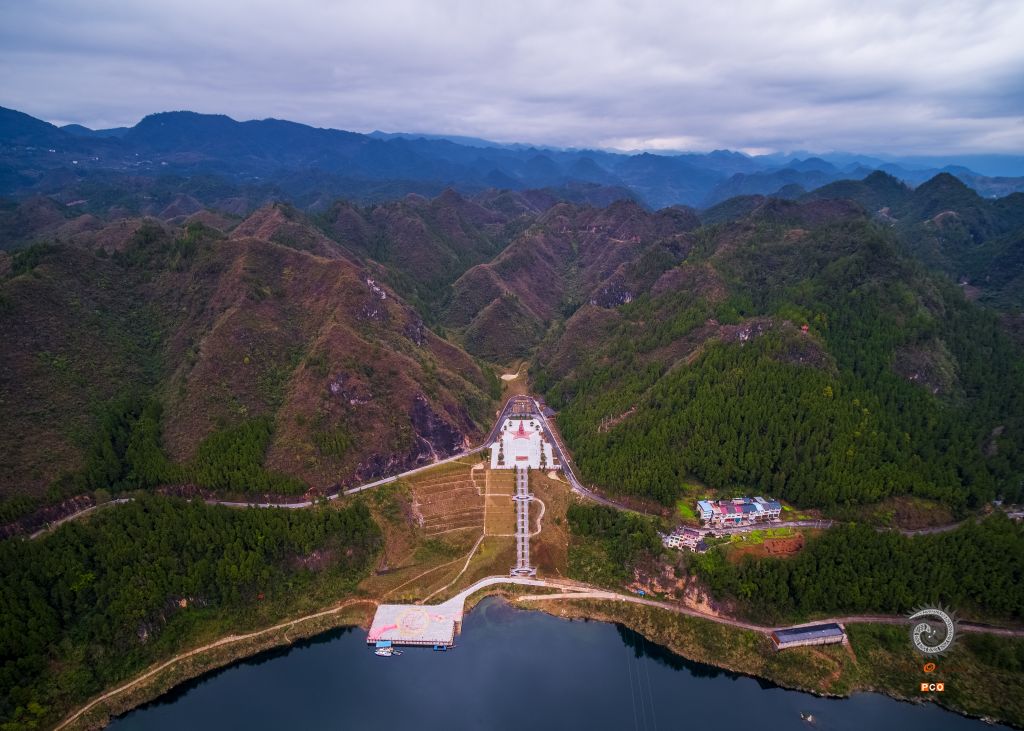 遵义乌江迴龙场红军纪念园