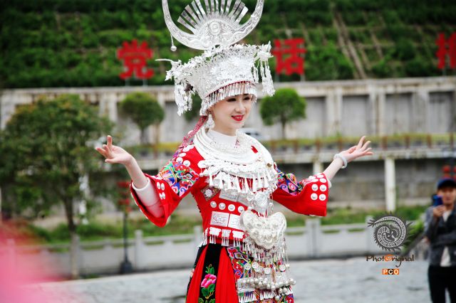 醉美苗服饰