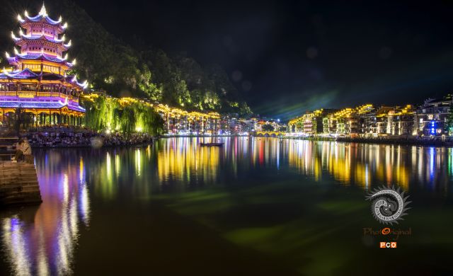 《璀璨的㵲阳河夜》