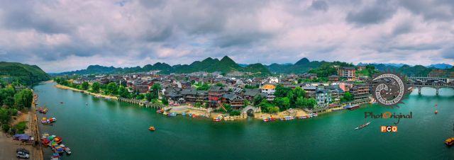 碧水青山家园画卷