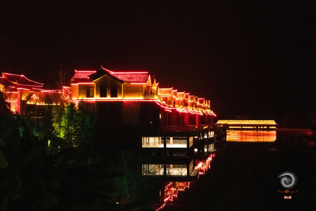 妥乐夜色