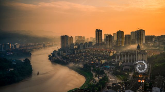 赤水河畔