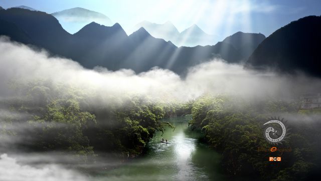 格凸河晨曦