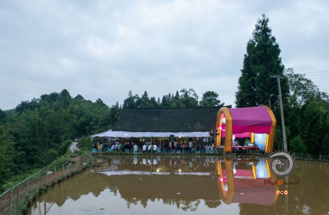 喜庆山乡