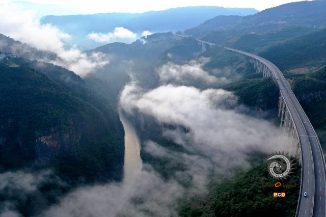 北盘江大峡谷