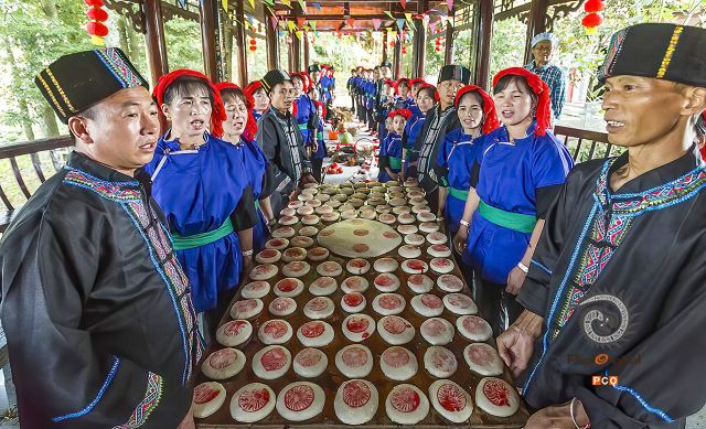 《大耙小耙庆风年》