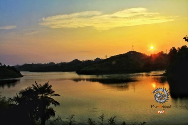 夕阳醉水