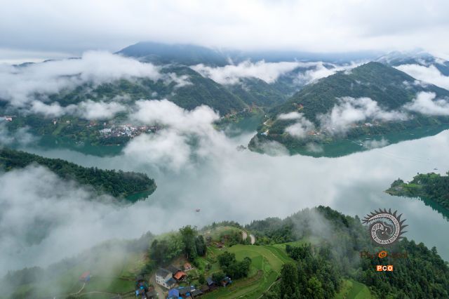 雾锁清水江