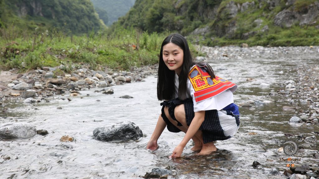 苗家女子