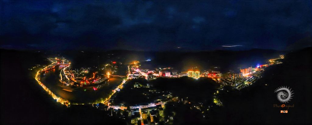 养心圣地，神秘从江夜景