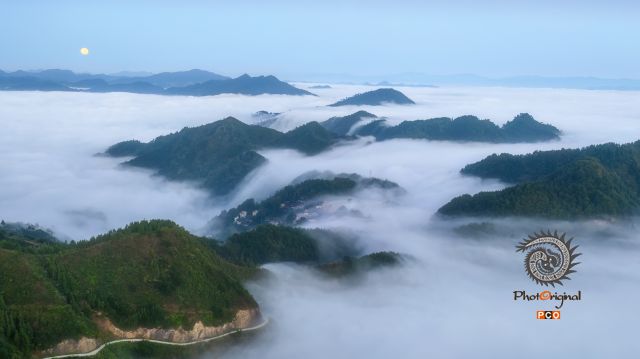 《天河瀑布口》