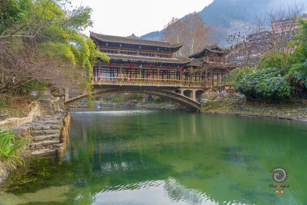 苗寨风雨桥