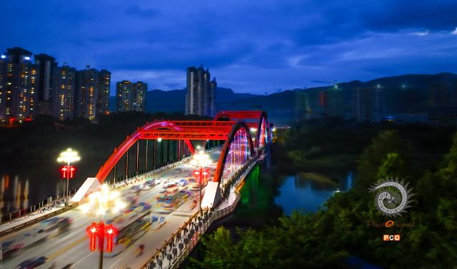 盘州彩虹桥夜色