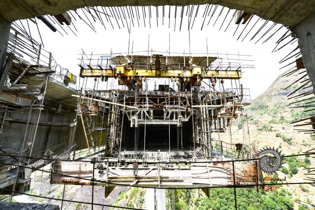 水盘高速北盘江特大桥建设掠影