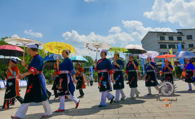 花枝招展