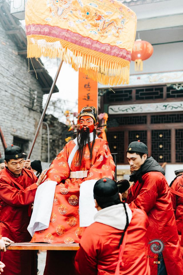 《鲍家屯抬汪公》