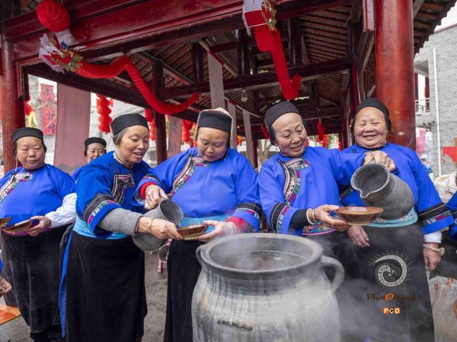 《大碗茶》