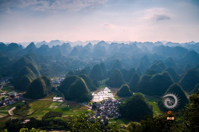 《万峰林景区》