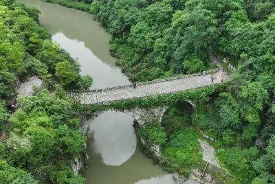 《葛镜桥》