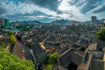 《中南门》