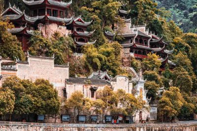 《青龙洞》