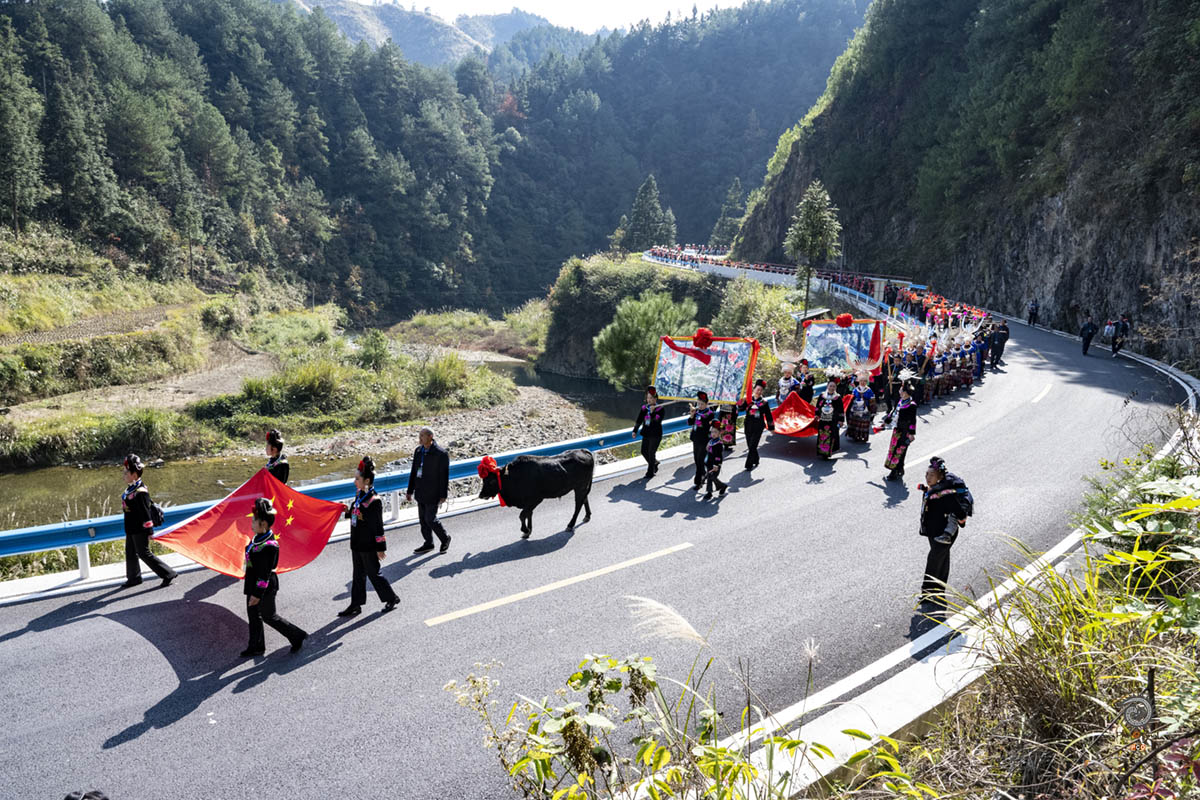 0036-回娘家过年  刘莉  138094600981200.jpg