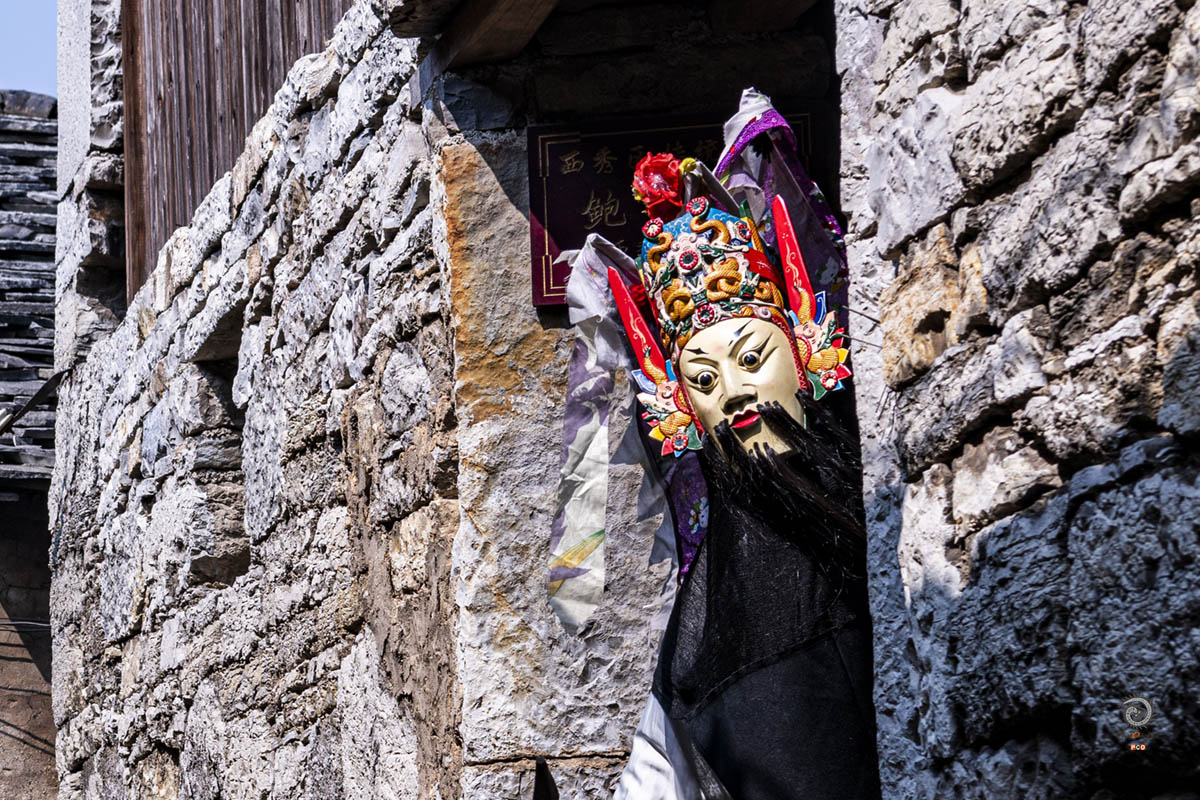 0019-《安顺屯堡地戏》  吴胜光  13985123098 (2）1200.jpg