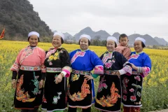 2025多彩贵州·第十八届中国原生态国际摄影大展 · 微尘 的图集