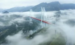 2023多彩贵州·第十六届中国原生态国际摄影大展 · 幸运花生 的图集