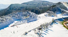 《玉舍雪山滑雪场》