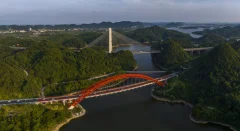 2023多彩贵州·第十六届中国原生态国际摄影大展 · 凡品 的图集