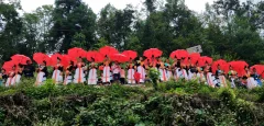 多彩贵州·第十四届中国原生态国际摄影大展 · 不堪回首 的图集