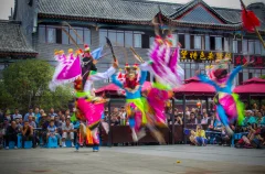 2025多彩贵州·第十八届中国原生态国际摄影大展 · 潇洒玩玩 的图集