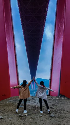 2023多彩贵州·第十六届中国原生态国际摄影大展 · 行摄如影 的图集