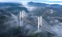 2023多彩贵州·第十六届中国原生态国际摄影大展 · 跑羊 的图集