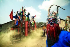 《屯堡高台地戏》